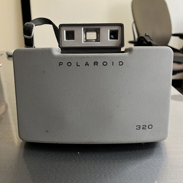 【最終値下げ】POLAROID LAND CAMERA MODEL320 polaroid3202_600x.jpg?v=1758747525