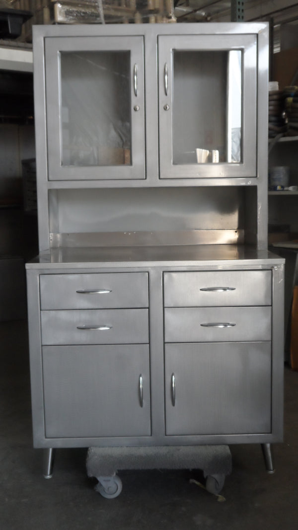 金属製キャビネット　Industrial Doctors Cabinet s-l1200.jpg