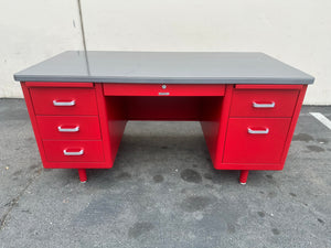 McDowell & Craig Tanker Desk