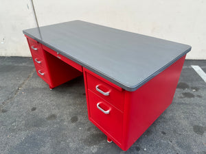 McDowell & Craig Tanker Desk